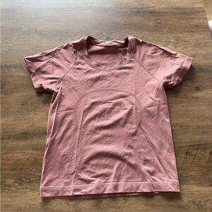 lululemon athletica Dusty Rose Short Sleeve Tee